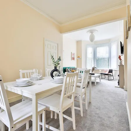 Stayright 3-Bed Home Near Central Cardiff- Sleeps 6, Twin Or King Beds Exterior photo
