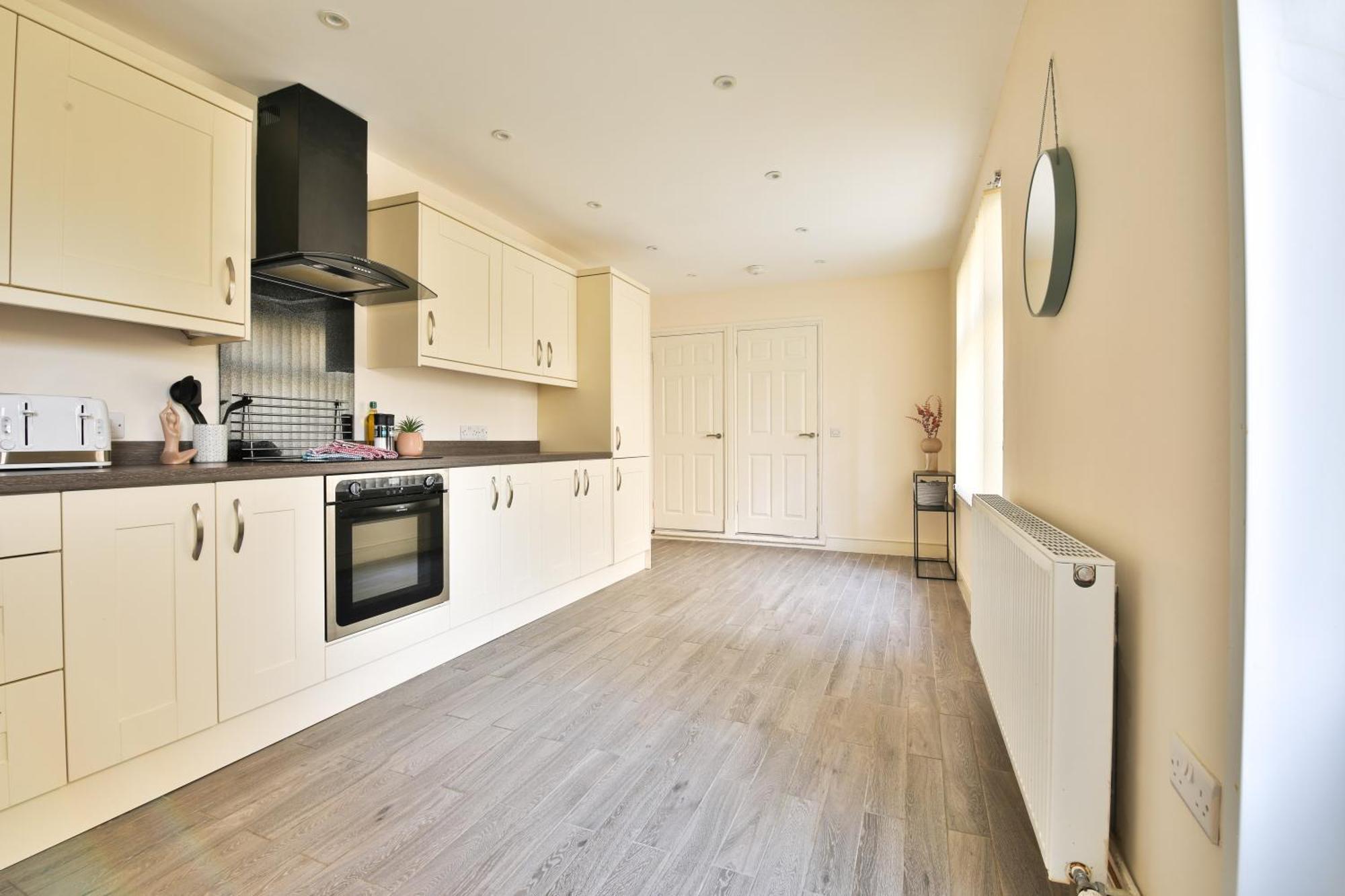 Apartment Stayright 3-bed Near Cardiff- Sleeps 6, Twin Or King Beds